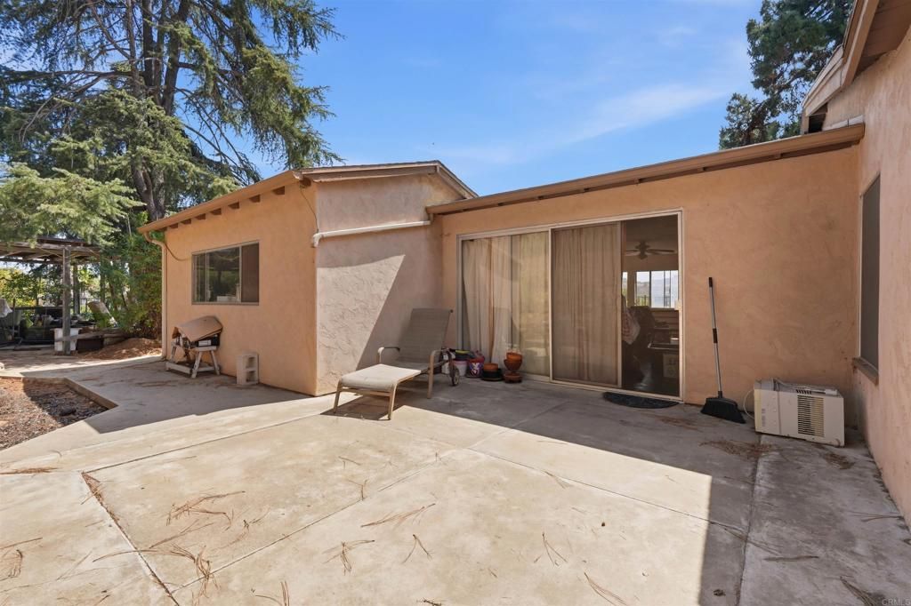 Image 24 of property listing at 11825 Taia Ln, Lakeside, CA 92040