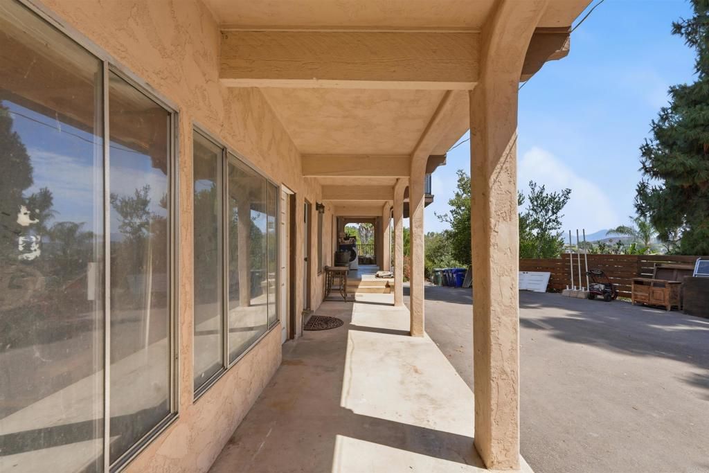 Image 36 of property listing at 11825 Taia Ln, Lakeside, CA 92040
