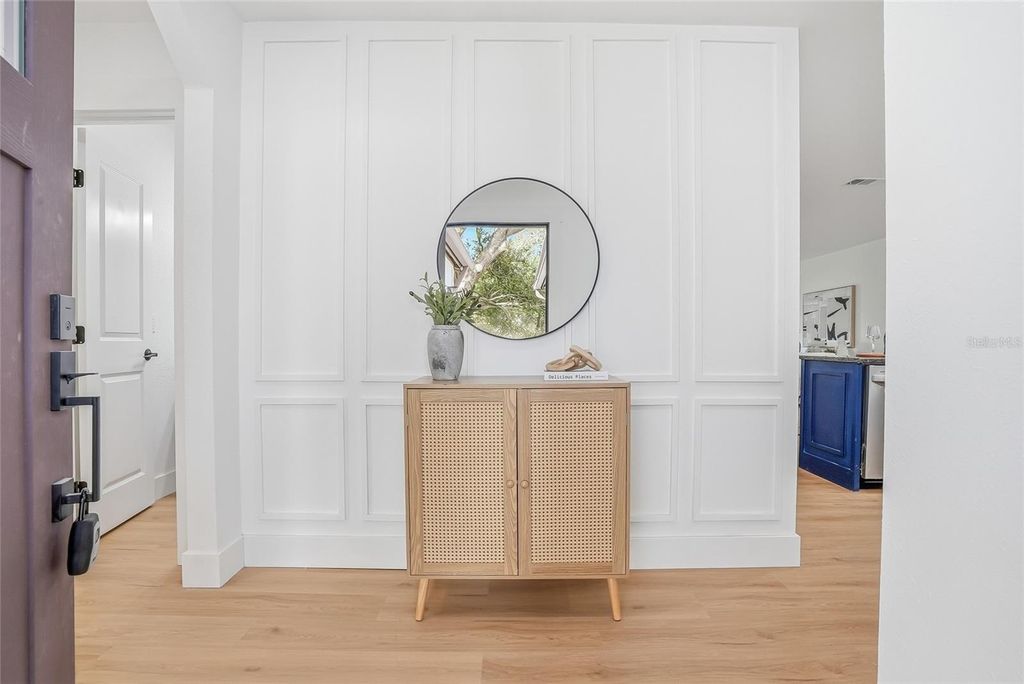 Image 2 of property listing at 14964 OLD POINTE ROAD, Tampa, FL 33613