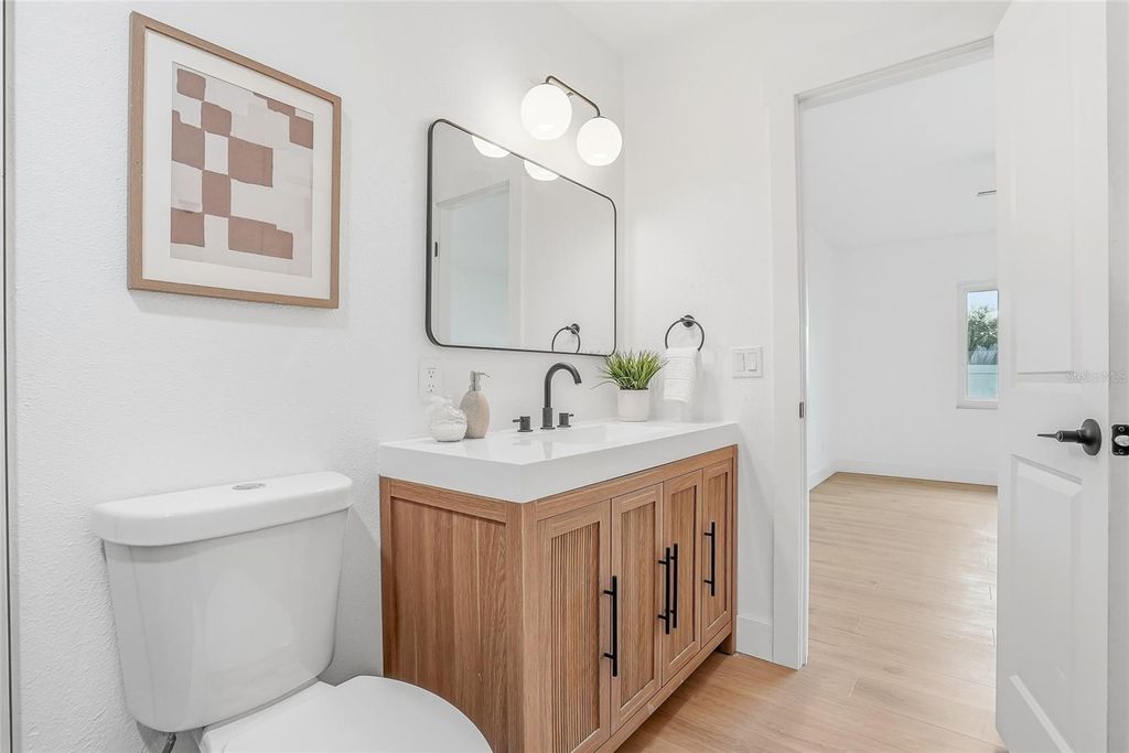 Image 24 of property listing at 14964 OLD POINTE ROAD, Tampa, FL 33613