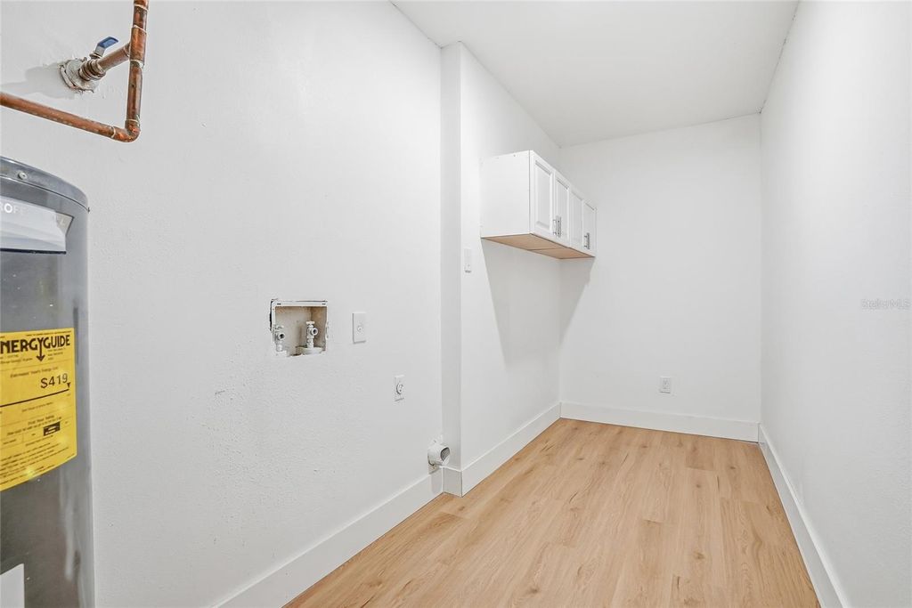 Image 32 of property listing at 14964 OLD POINTE ROAD, Tampa, FL 33613