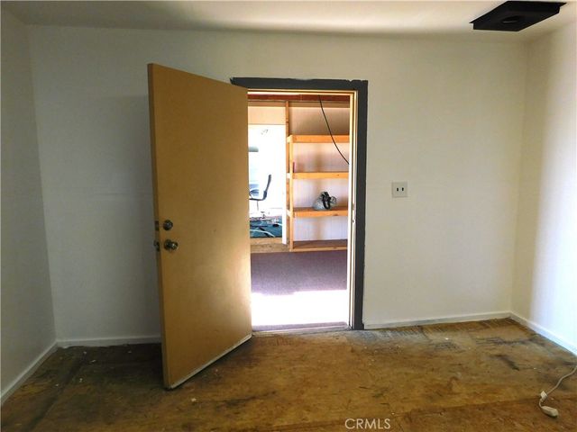 27627 Comstock Avenue, Johannesburg, CA 93528