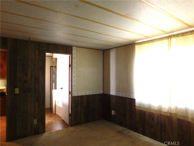 27627 Comstock Avenue, Johannesburg, CA 93528