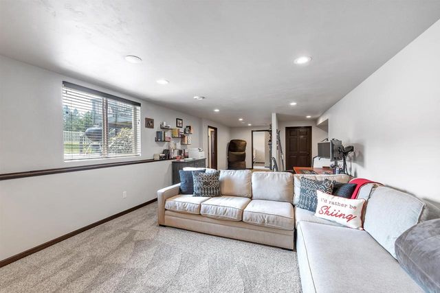 651 PEBBLESTONE CIRCLE, Hobart, WI 54155