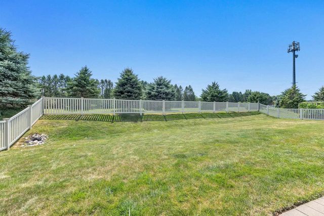 651 PEBBLESTONE CIRCLE, Hobart, WI 54155