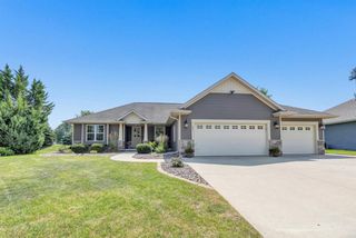 651 PEBBLESTONE CIRCLE, Hobart, WI 54155