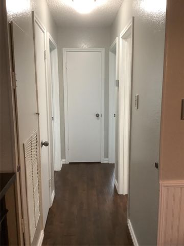 1565 N Valley Parkway, Lewisville, TX 75077