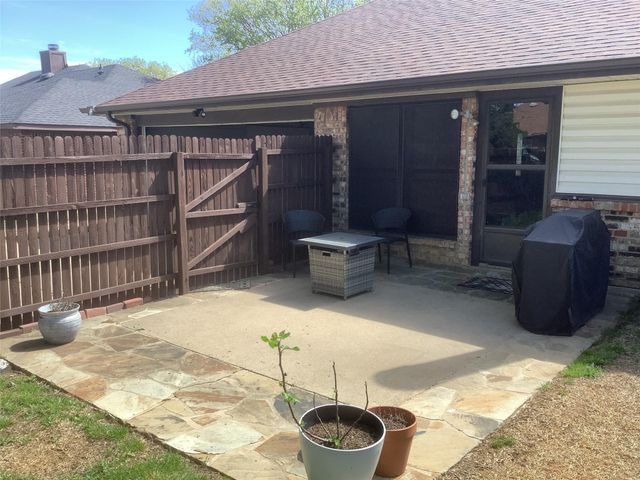 1565 N Valley Parkway, Lewisville, TX 75077