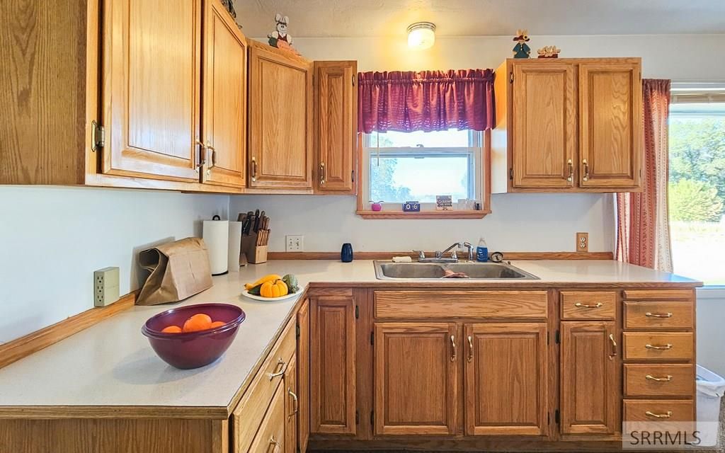 Image 13 of property listing at 338 Hazel Street, Arco, ID 83213