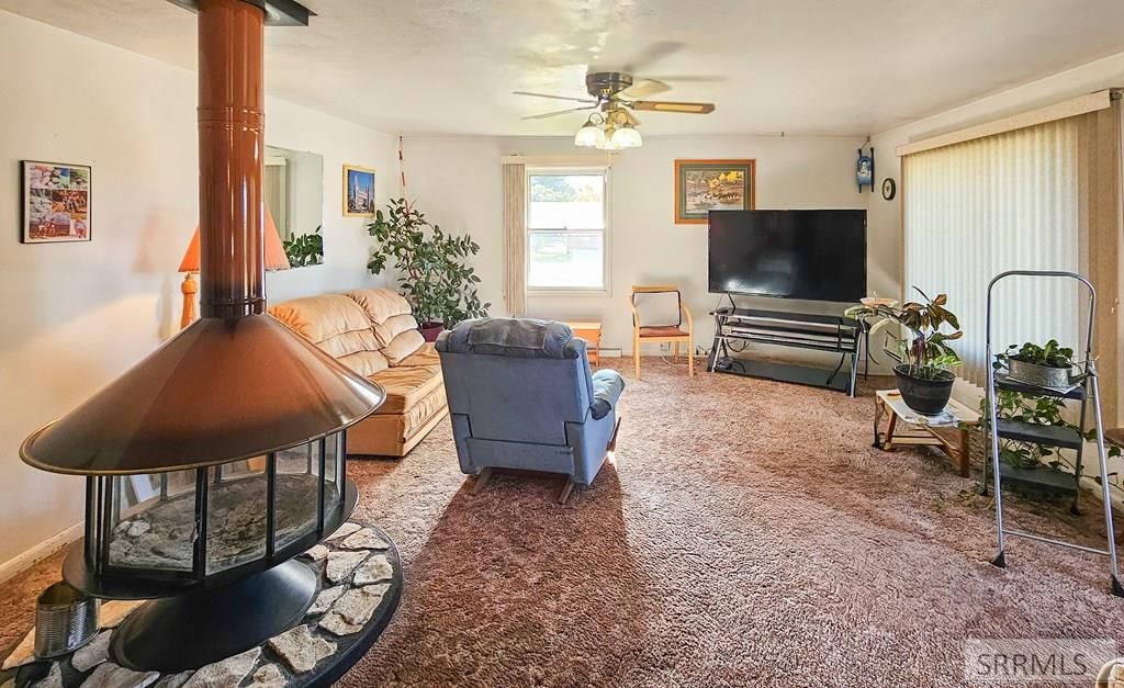 Image 14 of property listing at 338 Hazel Street, Arco, ID 83213