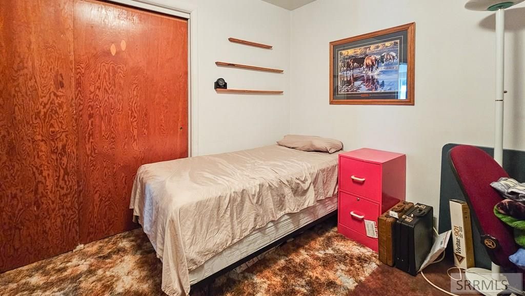 Image 16 of property listing at 338 Hazel Street, Arco, ID 83213