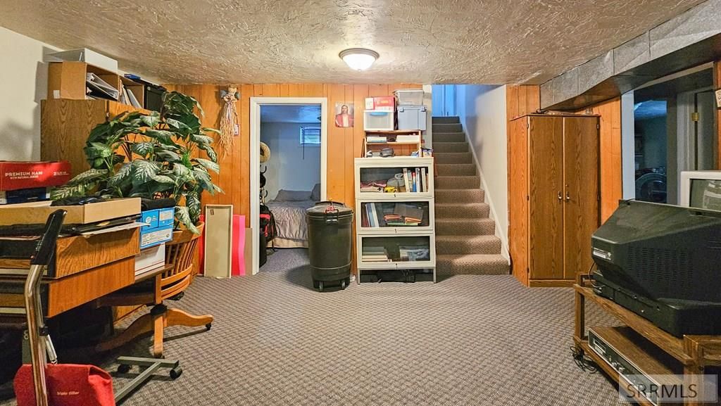 Image 21 of property listing at 338 Hazel Street, Arco, ID 83213