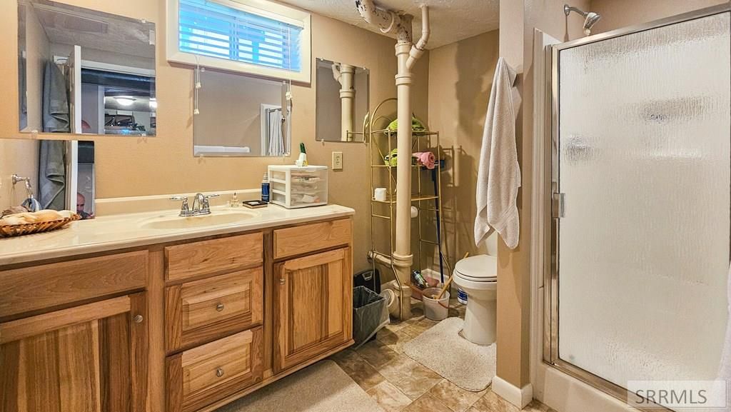 Image 23 of property listing at 338 Hazel Street, Arco, ID 83213