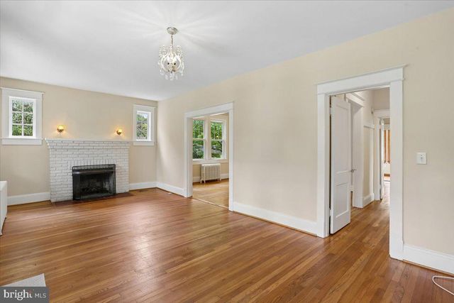 9501 COLESVILLE RD, Silver Spring, MD 20901