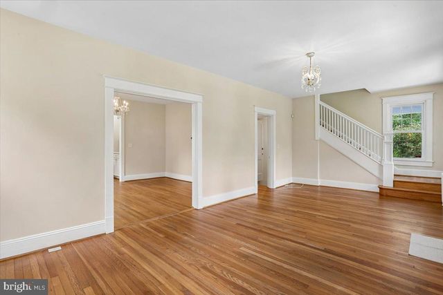 9501 COLESVILLE RD, Silver Spring, MD 20901