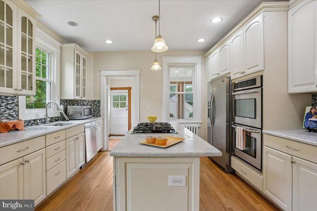 9501 COLESVILLE RD, Silver Spring, MD 20901