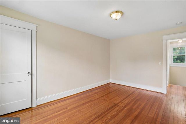 9501 COLESVILLE RD, Silver Spring, MD 20901