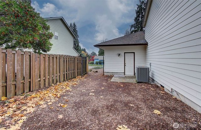 10216 SE 15th Street, Vancouver, WA 98664