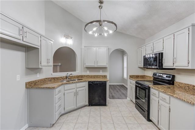 352 Austin Way, Auburn, GA 30011