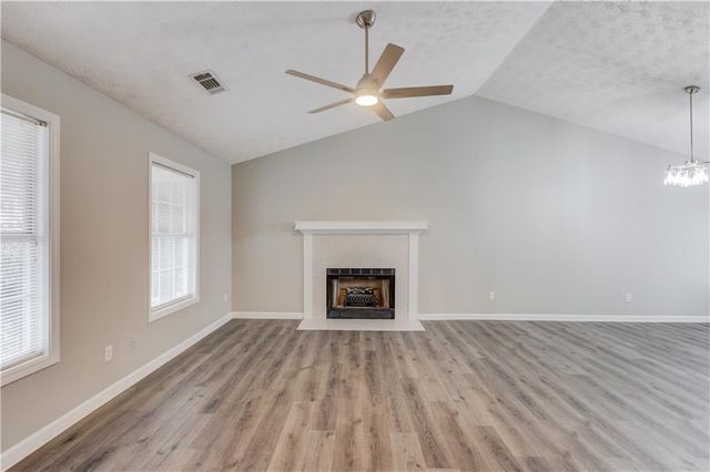 352 Austin Way, Auburn, GA 30011