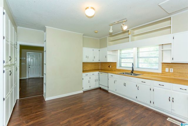 1907 KELLY LOOP ROAD, Mount Olive, AL 35117