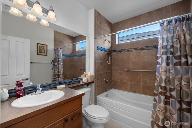 5023 Orcas Street NE, Lacey, WA 98516