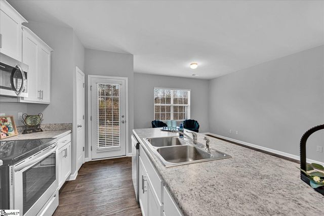 105 Moorlyn Lane, Greer, SC 29650