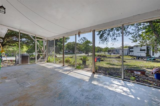 985 N VILLAGE DRIVE, Deltona, FL 32725