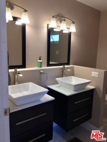 1350 S Curson Avenue, Los Angeles, CA 90019