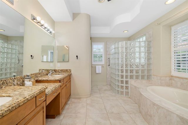 286 PESARO DRIVE, Nokomis, FL 34275