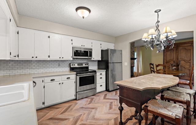 1495 Trollhagen Drive, Fridley, MN 55421