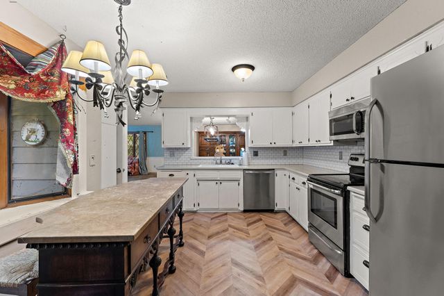 1495 Trollhagen Drive, Fridley, MN 55421