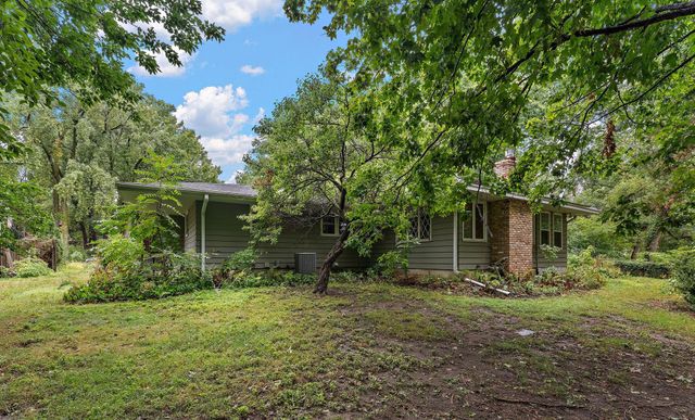 1495 Trollhagen Drive, Fridley, MN 55421