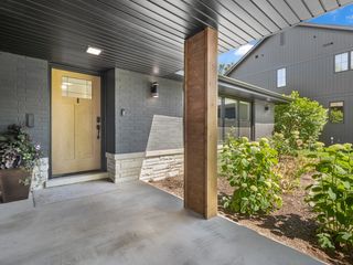 1349 Tinker Way, Glenview, IL 60025