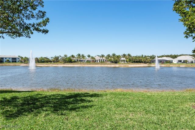 8897 Redonda DR, Naples, FL 34114