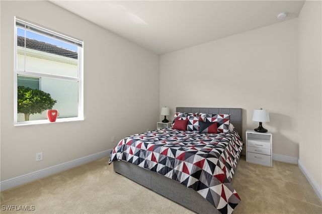 8897 Redonda DR, Naples, FL 34114