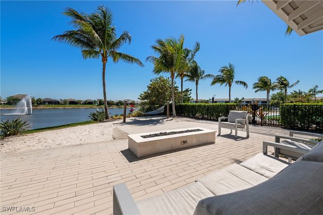 8897 Redonda DR, Naples, FL 34114