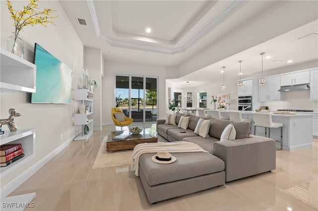 8897 Redonda DR, Naples, FL 34114