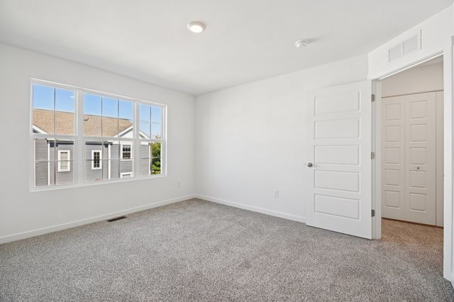 1393 Oakfield Lane, Pingree Grove, IL 60140