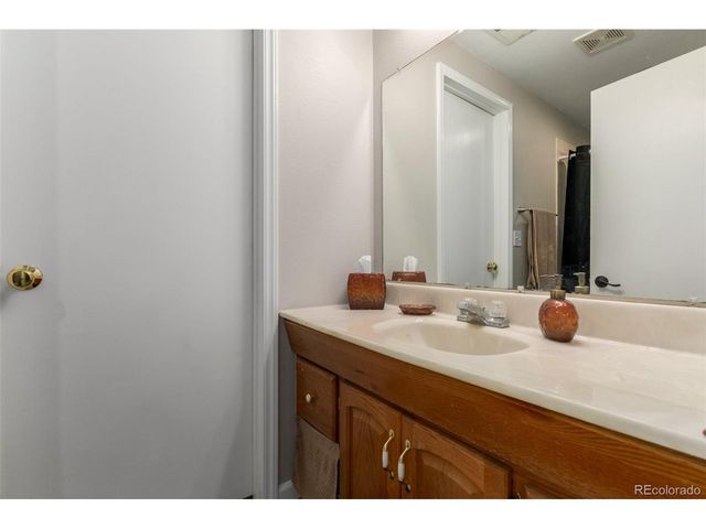 9407 Harvard Dr, Highlands Ranch, CO 80130