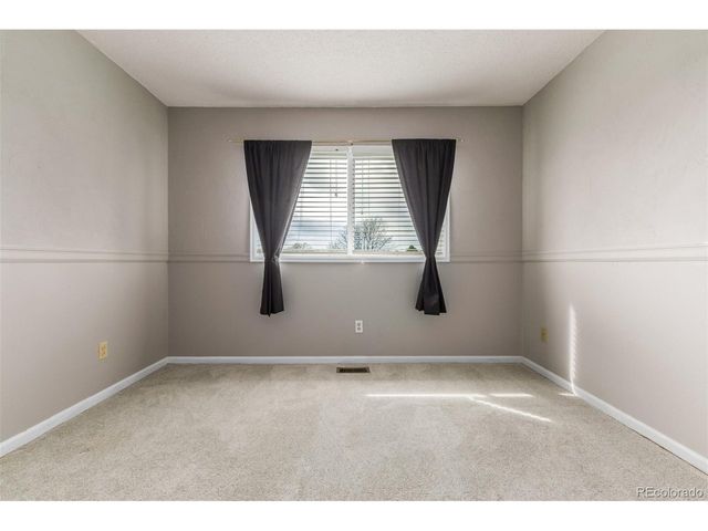 9407 Harvard Dr, Highlands Ranch, CO 80130