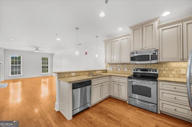 2360 Logan Circle NE 102, Atlanta, GA 30319
