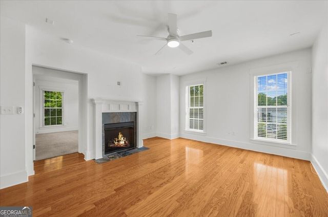 2360 Logan Circle NE 102, Atlanta, GA 30319