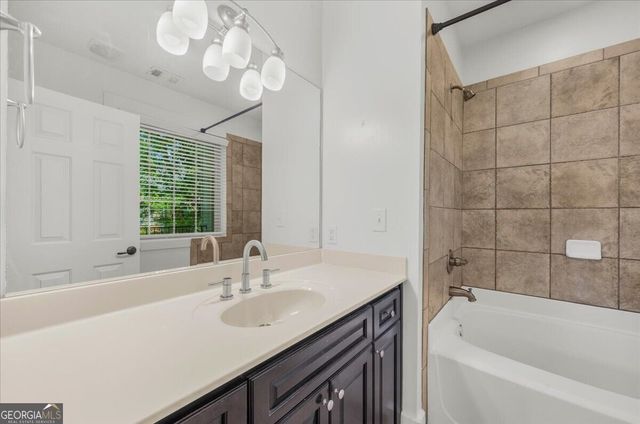 2360 Logan Circle NE 102, Atlanta, GA 30319
