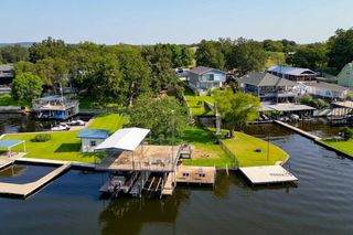 2000 Williams Lakeshore, Kingsland, TX 78639