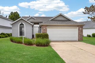 604 N Cygnet Lake Drive, Benton Charter Twp, MI 49022