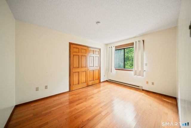 26 Vidich Lane, Naugatuck, CT 06770