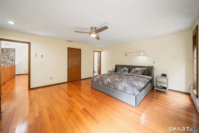 26 Vidich Lane, Naugatuck, CT 06770