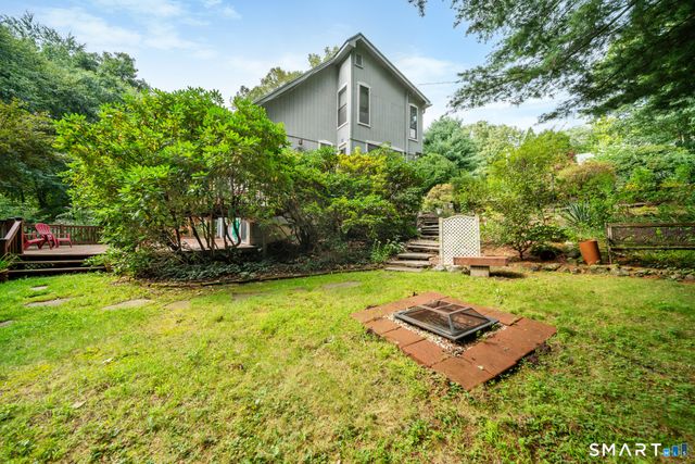26 Vidich Lane, Naugatuck, CT 06770