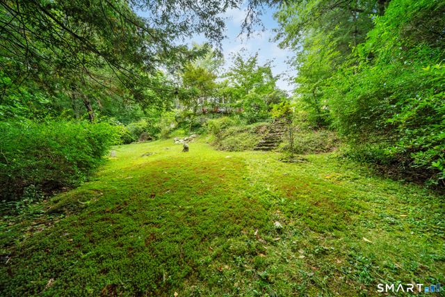 26 Vidich Lane, Naugatuck, CT 06770